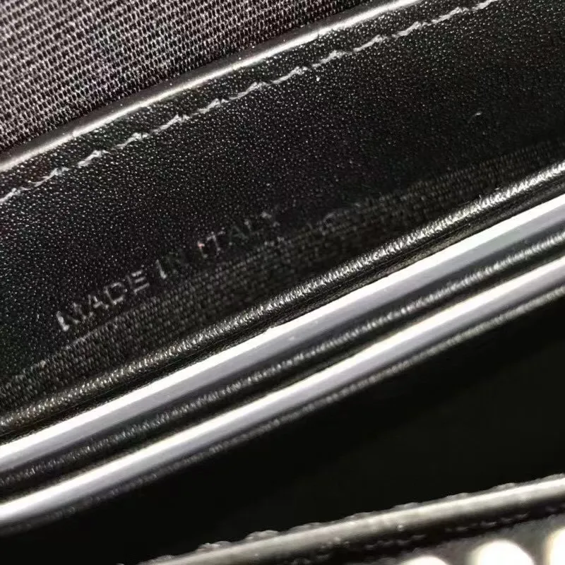 All Categories Burberry Wallet Burberry F0151