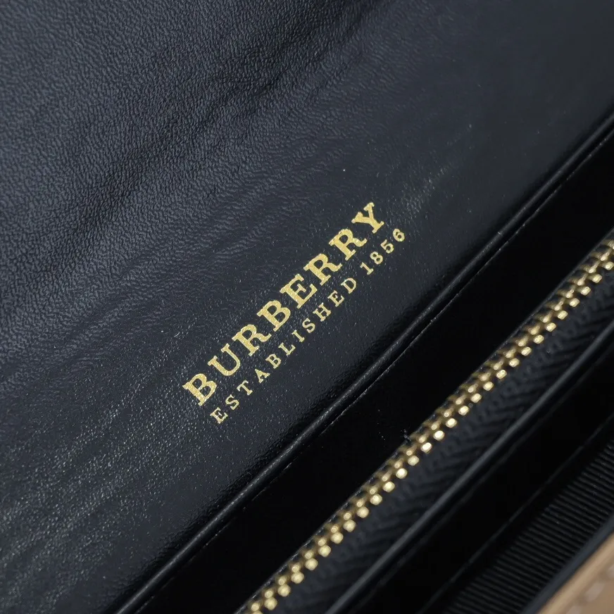 All categories Burberry wallet (Burberry) Burberry 1185
