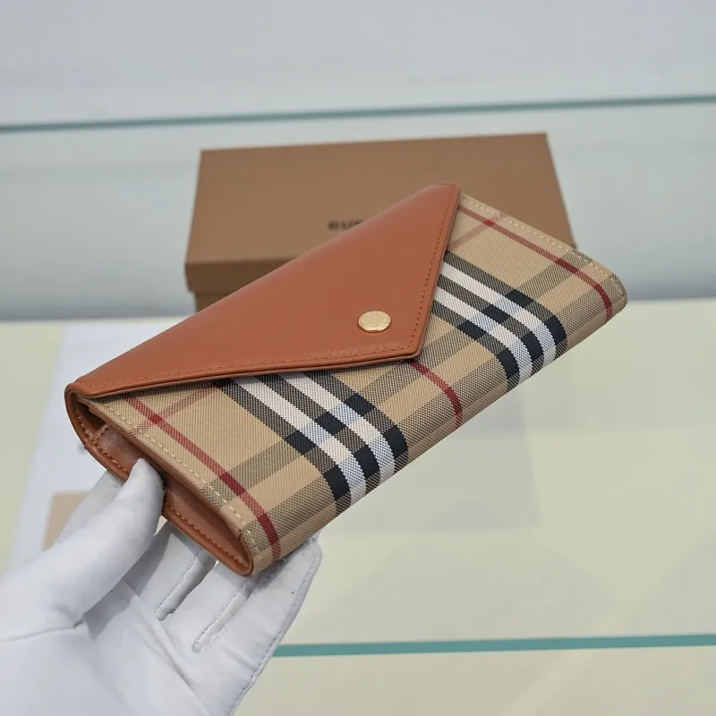 All Categories Burberry Wallet Burberry 1183