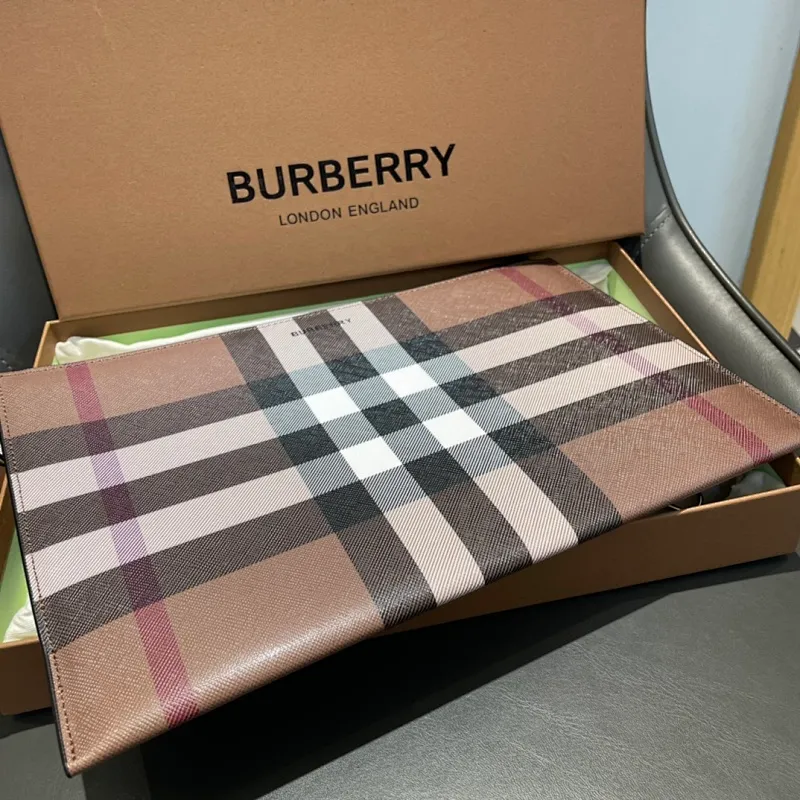 All Categories Burberry Wallet Burberry 3919