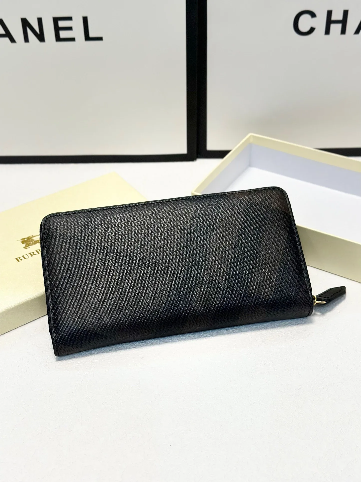 All categories Burberry wallet (Burberry) Burberry 2011