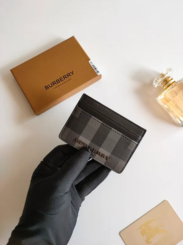 All categories Burberry wallet (Burberry) Burberry 8054