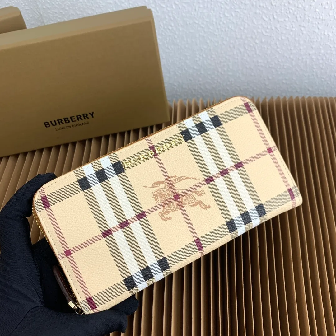 All categories Burberry wallet (Burberry) Burberry 4811