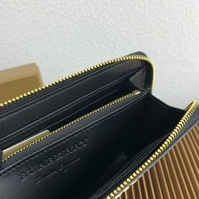 All categories Burberry wallet (Burberry) Burberry 4811