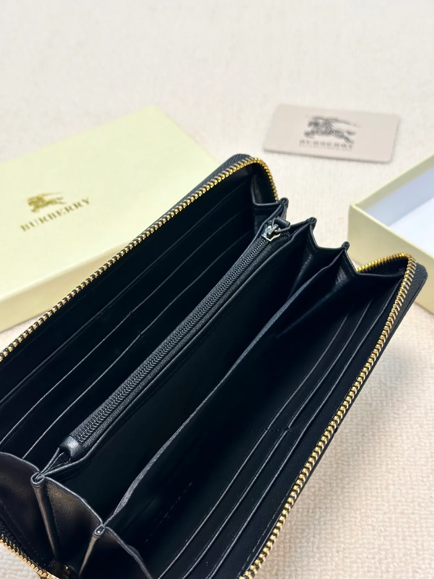 All categories Burberry wallet (Burberry) Burberry 2010
