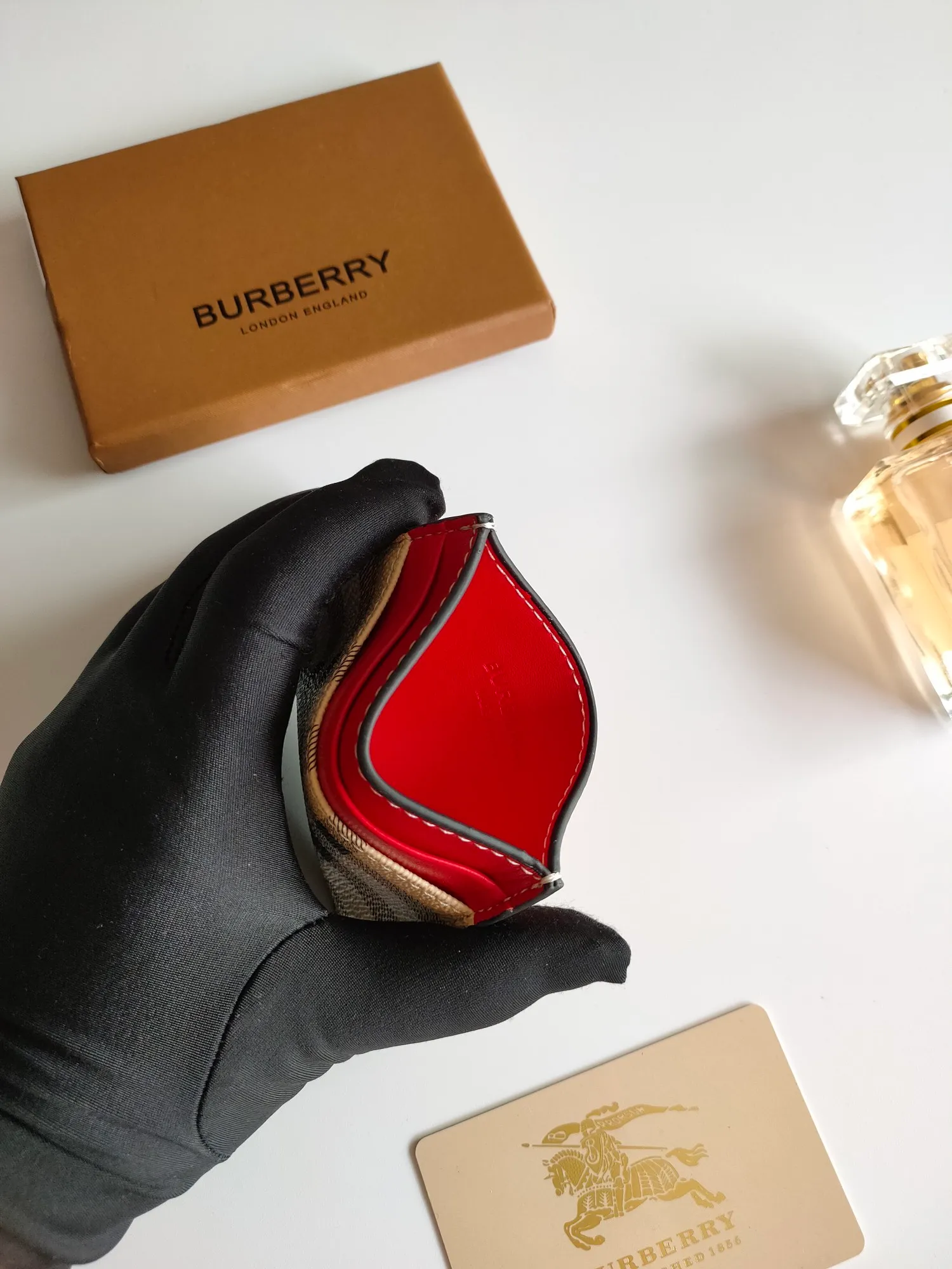 All categories Burberry wallet (Burberry) Burberry 8048