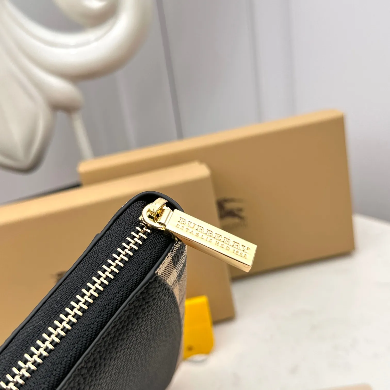 All categories Burberry wallet (Burberry) Burberry 6660101