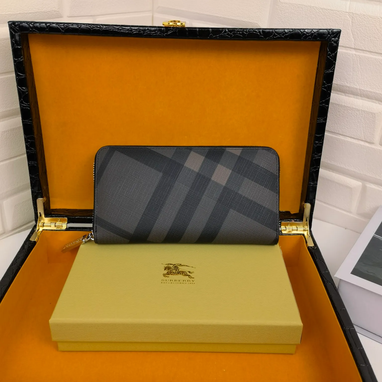 All categories Burberry wallet (Burberry) Burberry 666040