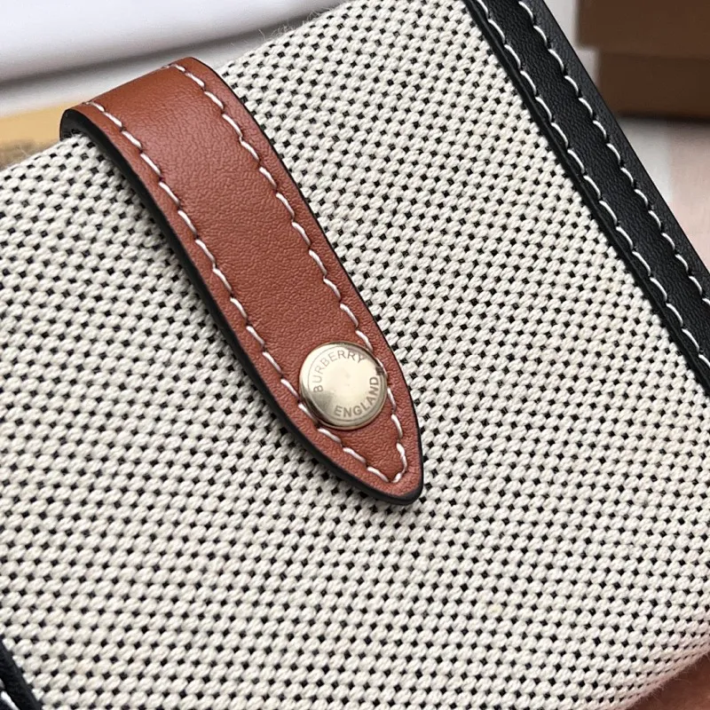 All categories Burberry wallet (Burberry) Burberry 80395481