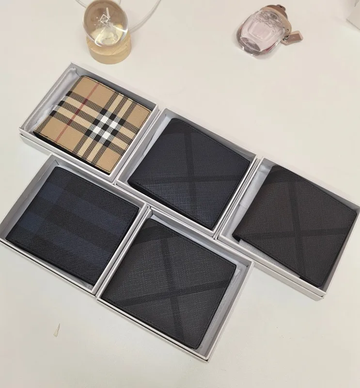 All categories Burberry wallet (Burberry) Burberry 527-1