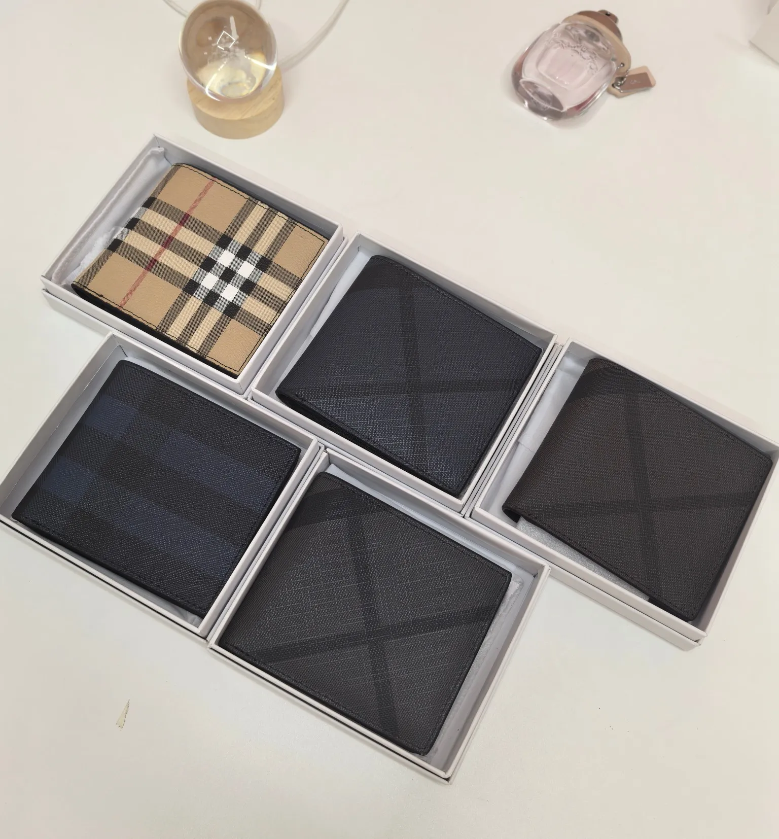 All categories Burberry wallet (Burberry) Burberry 825-1
