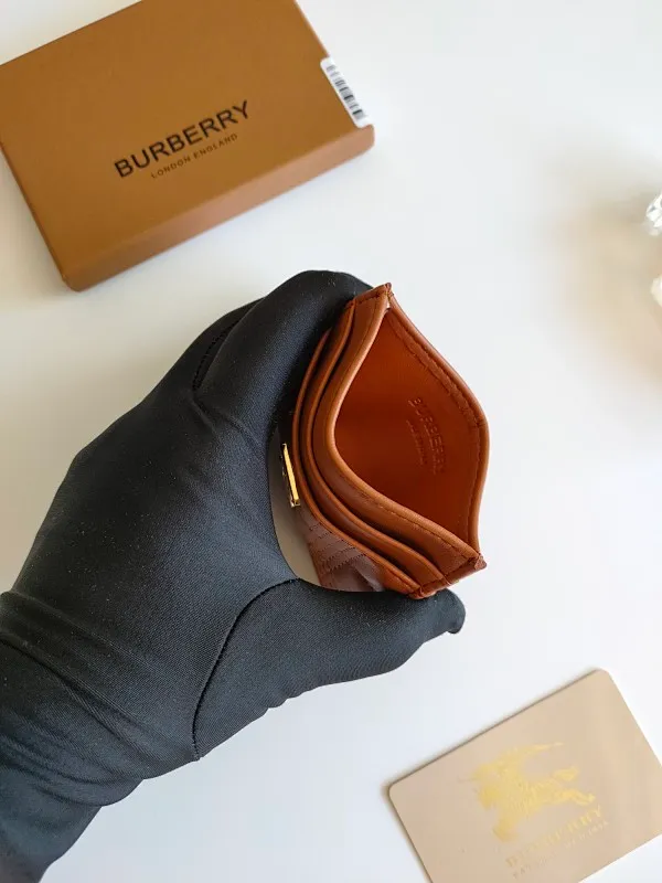 All categories Burberry wallet (Burberry) Burberry 8049