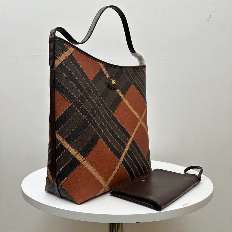 All categories Burberry wallet (Burberry) Burberry 1980