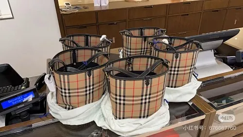 All categories Burberry women's bags (Burberry) Burberry 9738
