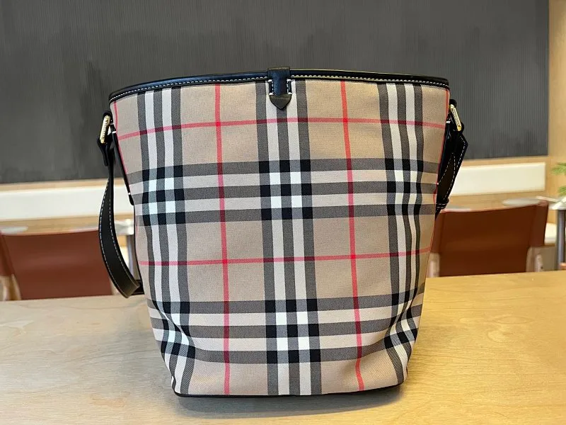 All categories Burberry women's bags (Burberry) Burberry 9738