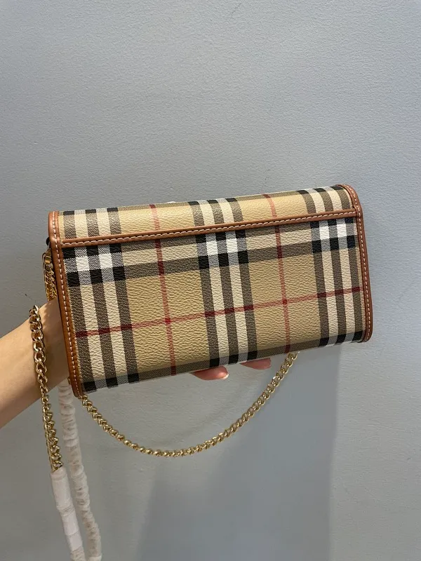 All categories Burberry women's bags (Burberry) Burberry 8687