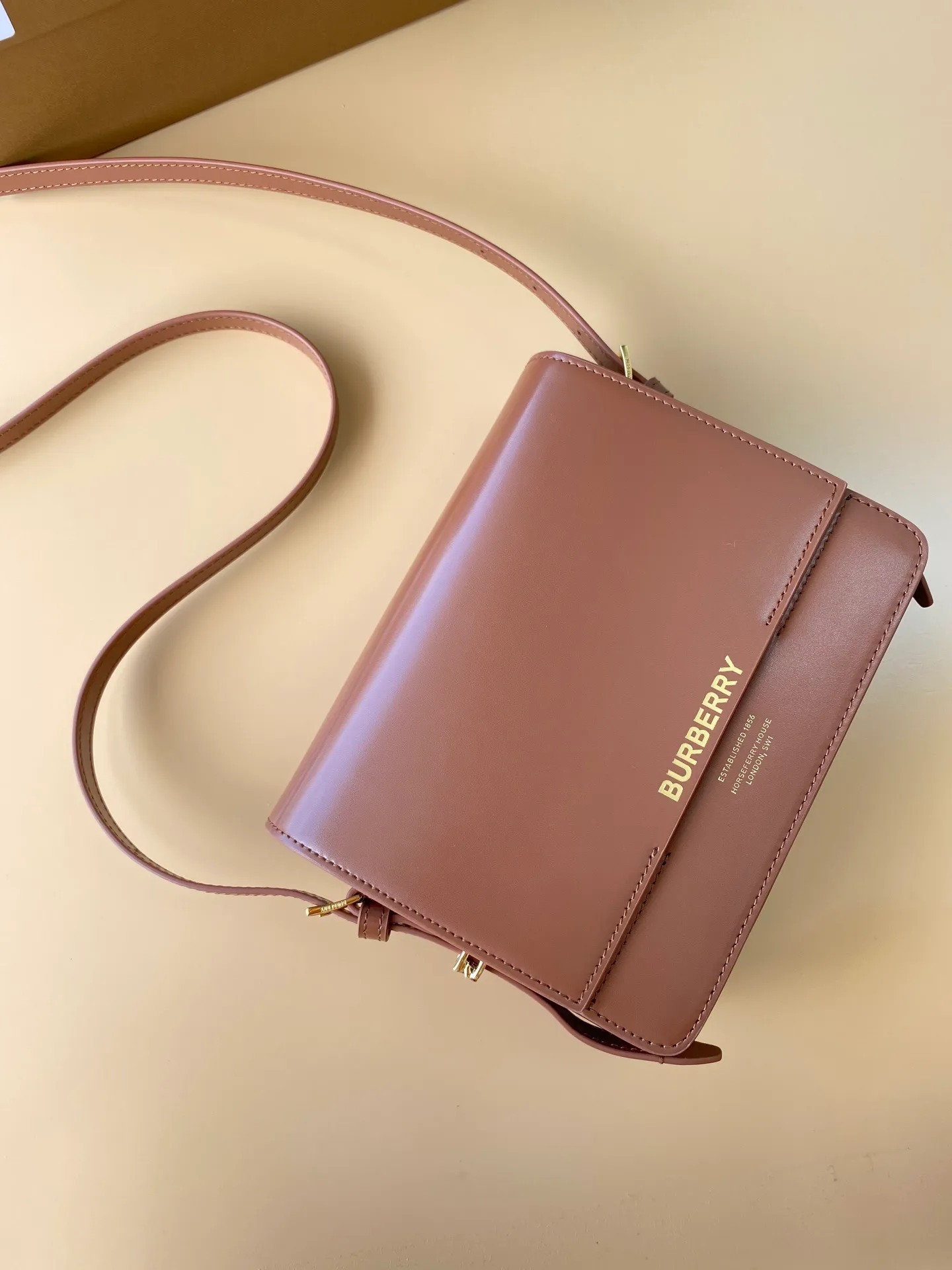 All Categories Official Website "Brand Women's Bags" Women's Bags 💙 Burberry 2025 New Burberry Crossbody Bag