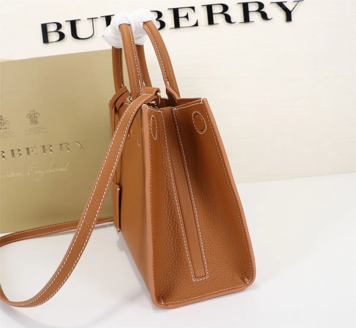 All categories Burberry women's bags (Burberry) Burberry 3302
