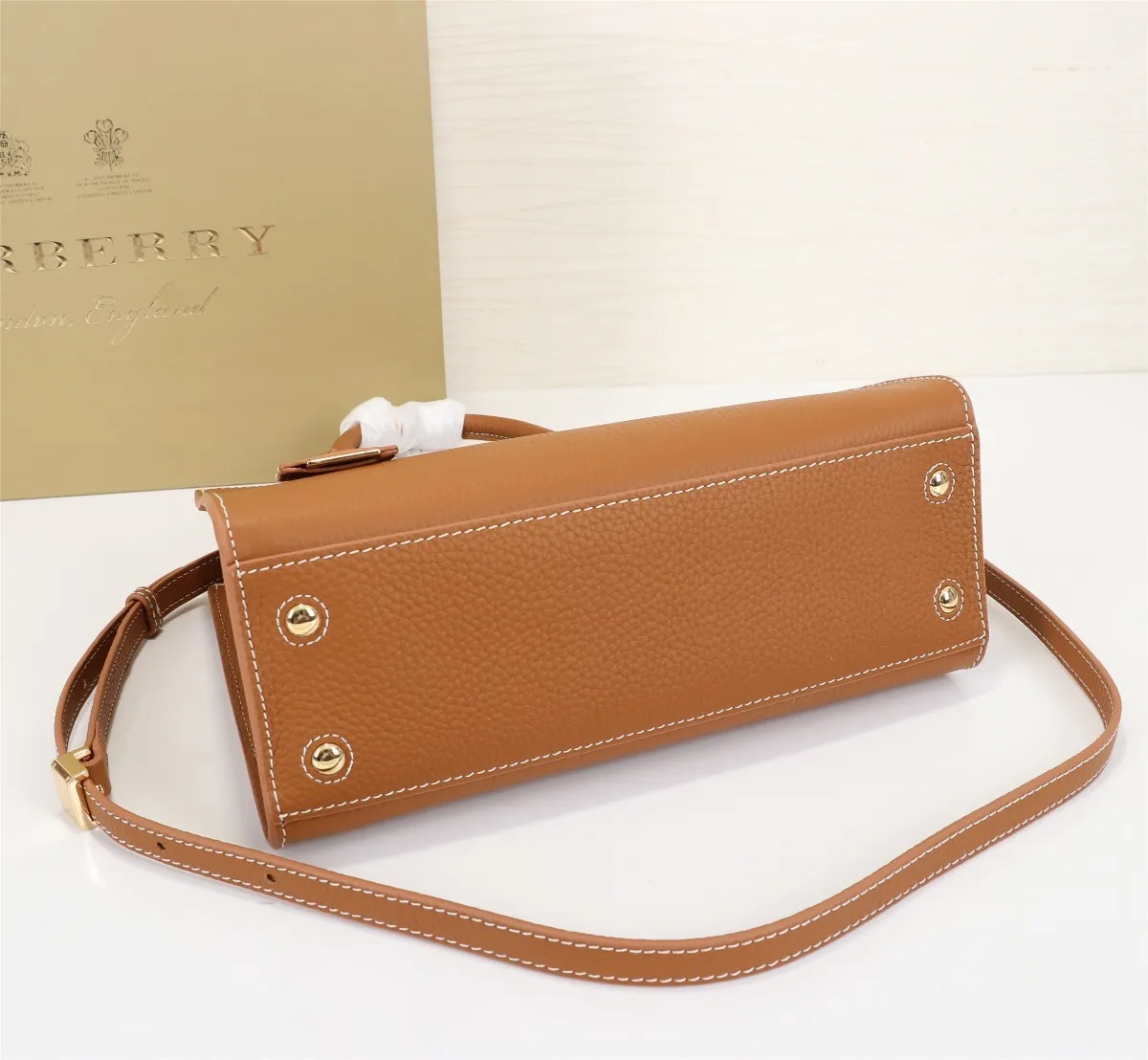 All categories Burberry women's bags (Burberry) Burberry 3302
