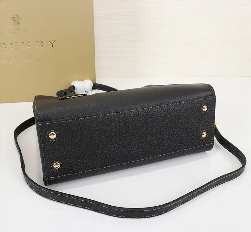 All categories Burberry women's bags (Burberry) Burberry 3302