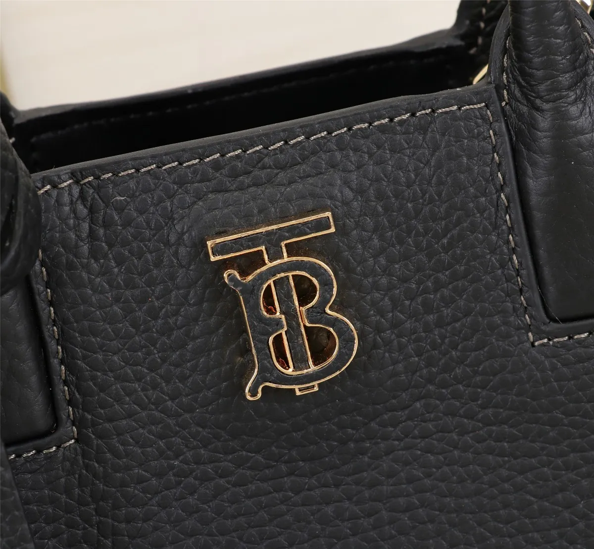 All categories Burberry women's bags (Burberry) Burberry 3302