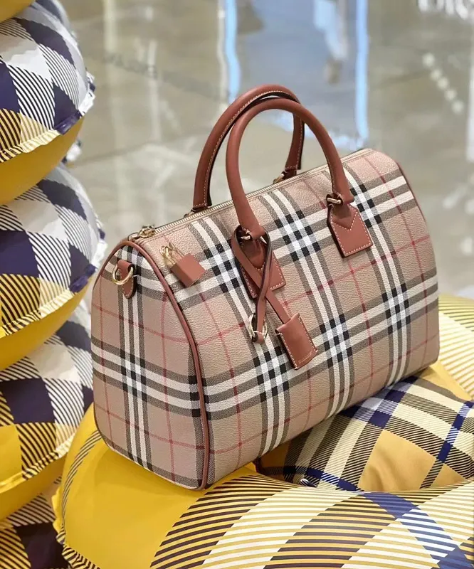 All categories Burberry women's bags (Burberry) Burberry 091