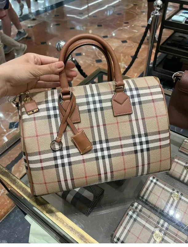 All categories Burberry women's bags (Burberry) Burberry 091