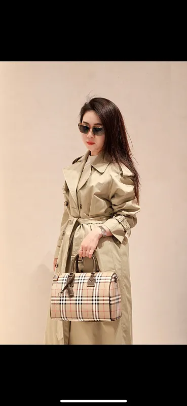 All categories Burberry women's bags (Burberry) Burberry 091