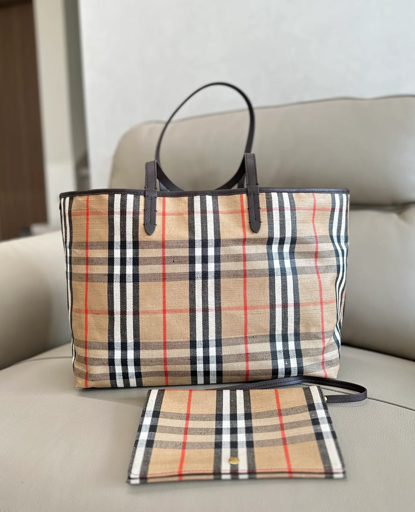 All categories Burberry women's bags (Burberry) Burberry 8399