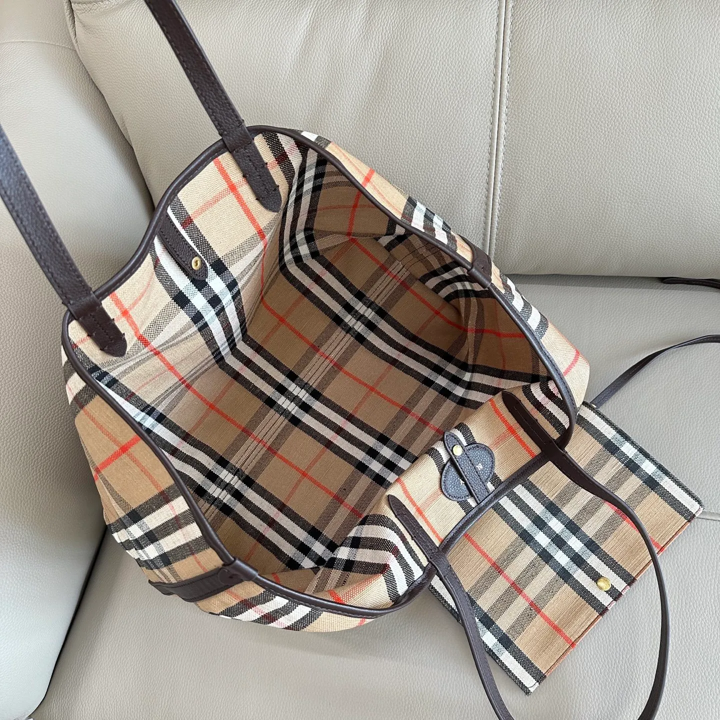 All categories Burberry women's bags (Burberry) Burberry 8399