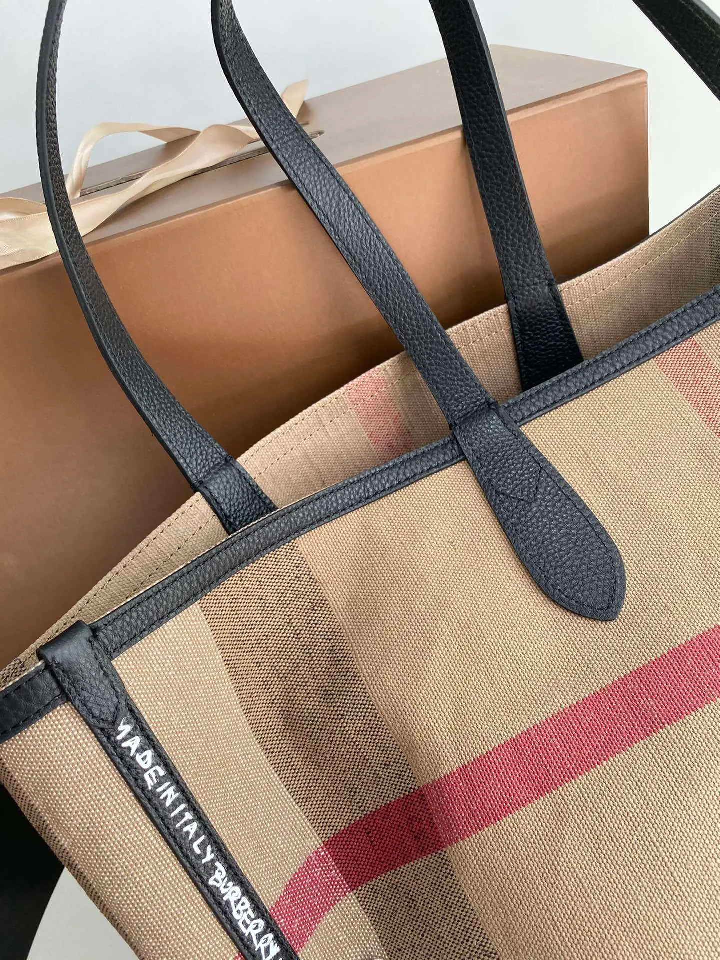 All Categories Official Website "Brand Women's Bags" Women's Bags 💙 Burberry 2025 New Burberry Handbags