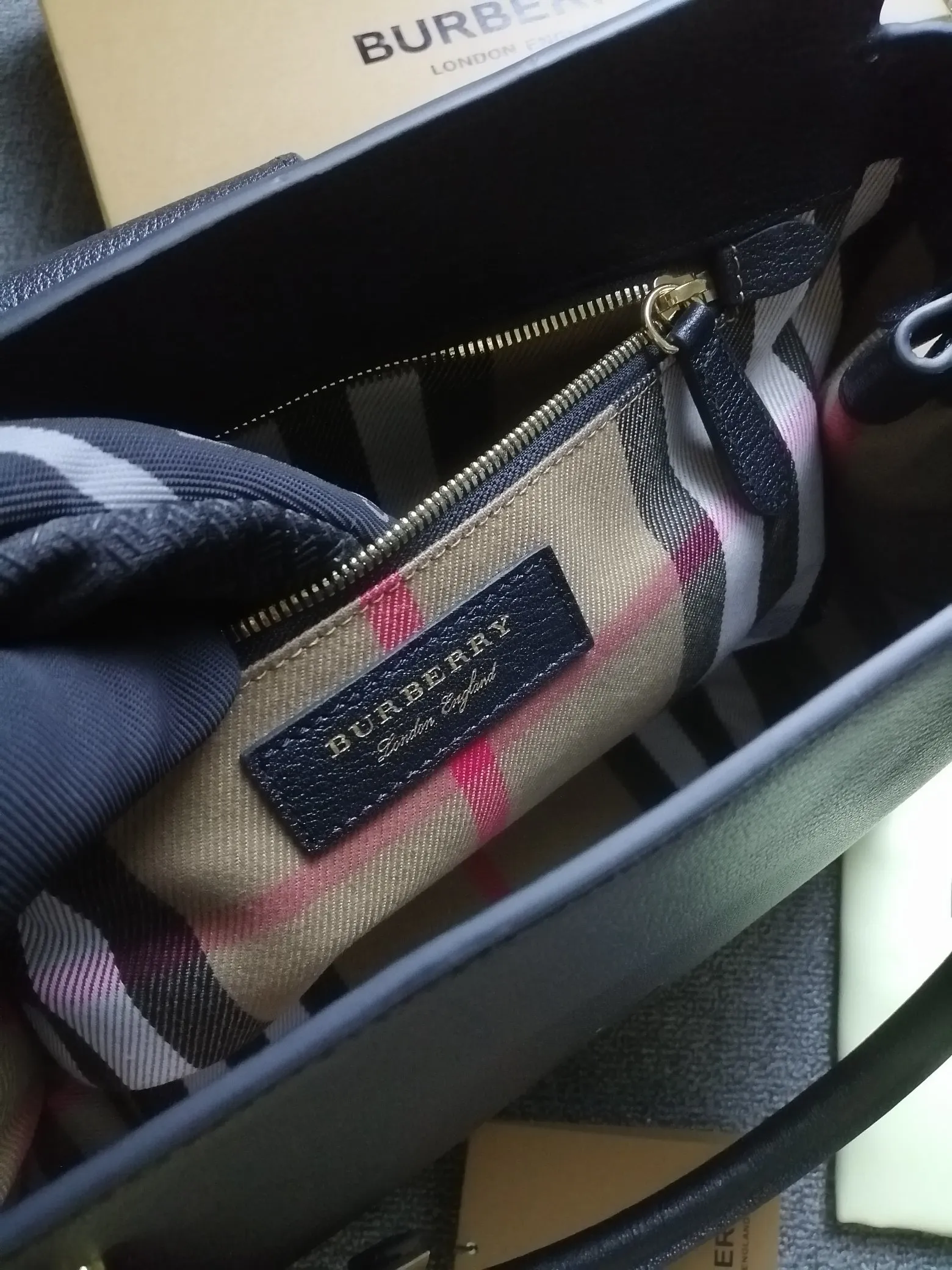 All Categories Burberry Women's Bags Burberry Original Order 89011