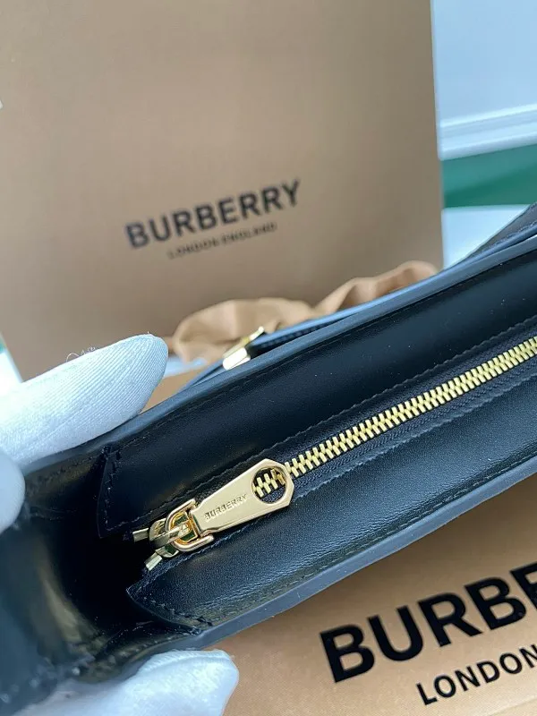All Categories Official Website "Brand Women's Bags" Women's Bags 💙 Burberry 2025 New Burberry Crossbody Bag
