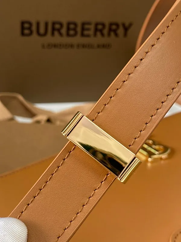 All Categories Official Website "Brand Women's Bags" Women's Bags 💙 Burberry 2025 New Burberry Crossbody Bag