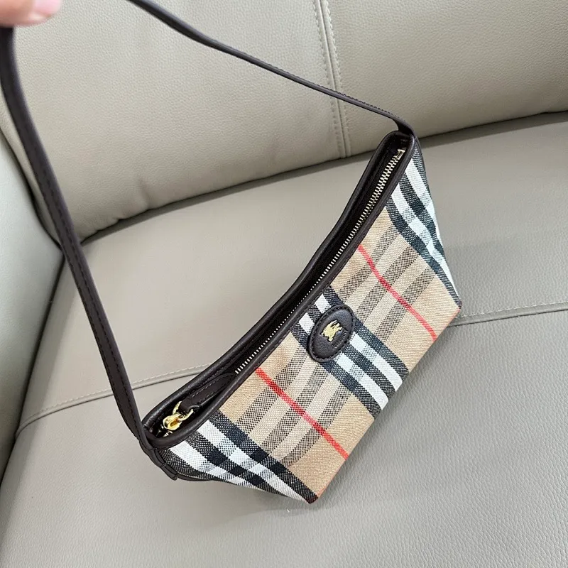 All categories Burberry women's bags (Burberry) Burberry 8396