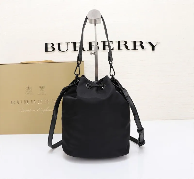 All categories Burberry women's bags (Burberry) Burberry 2232