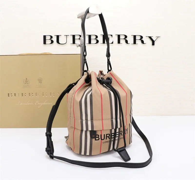 All categories Burberry women's bags (Burberry) Burberry 2232