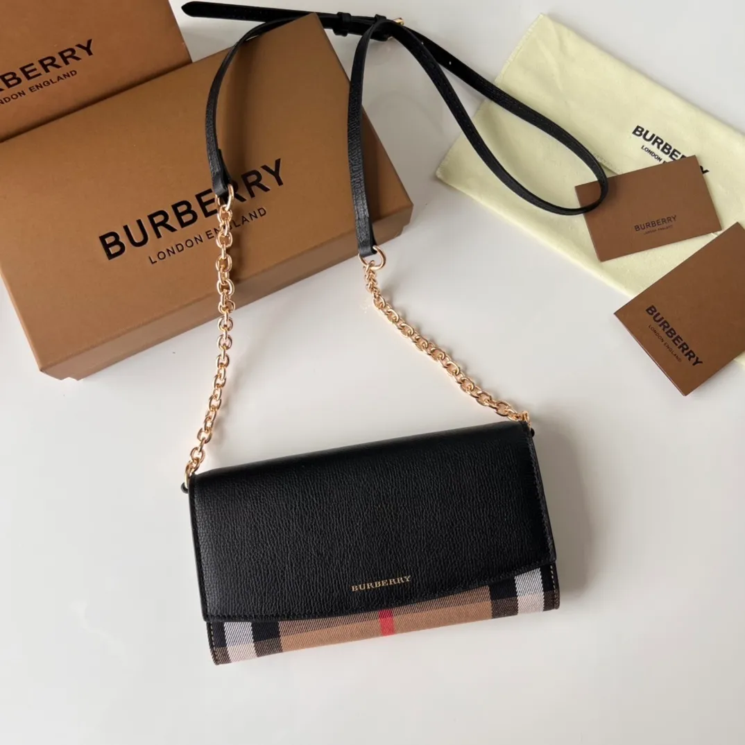 All categories Burberry women's bags (Burberry) Burberry 2501