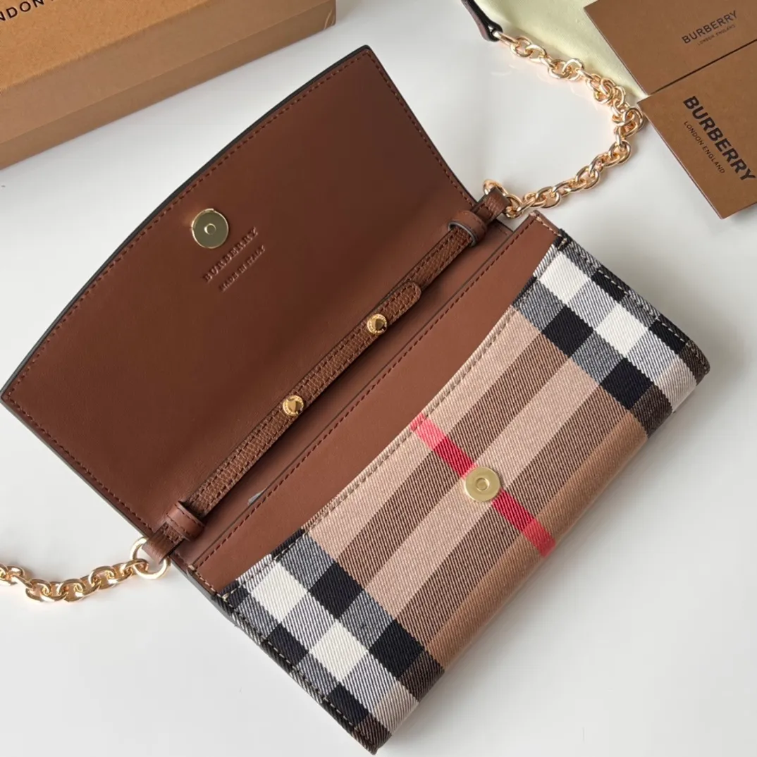 All categories Burberry women's bags (Burberry) Burberry 2501