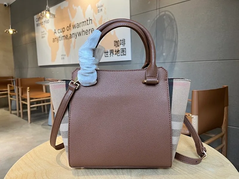 All categories Burberry women's bags (Burberry) Burberry 6609