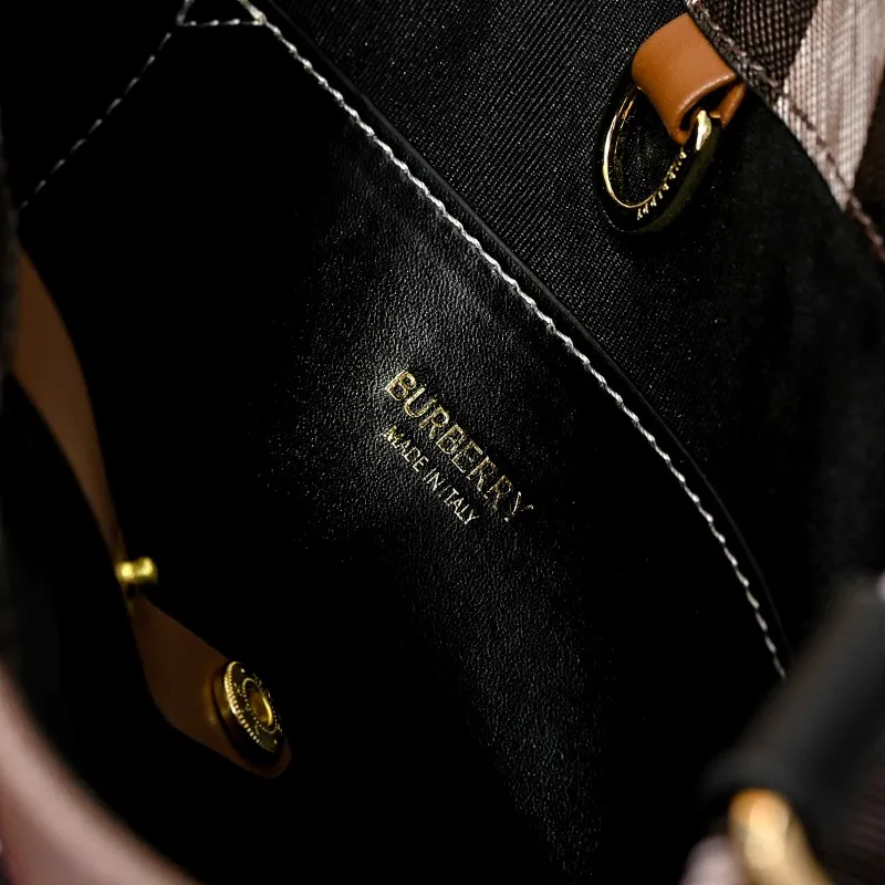 All categories Burberry women's bags (Burberry) Burberry 3325