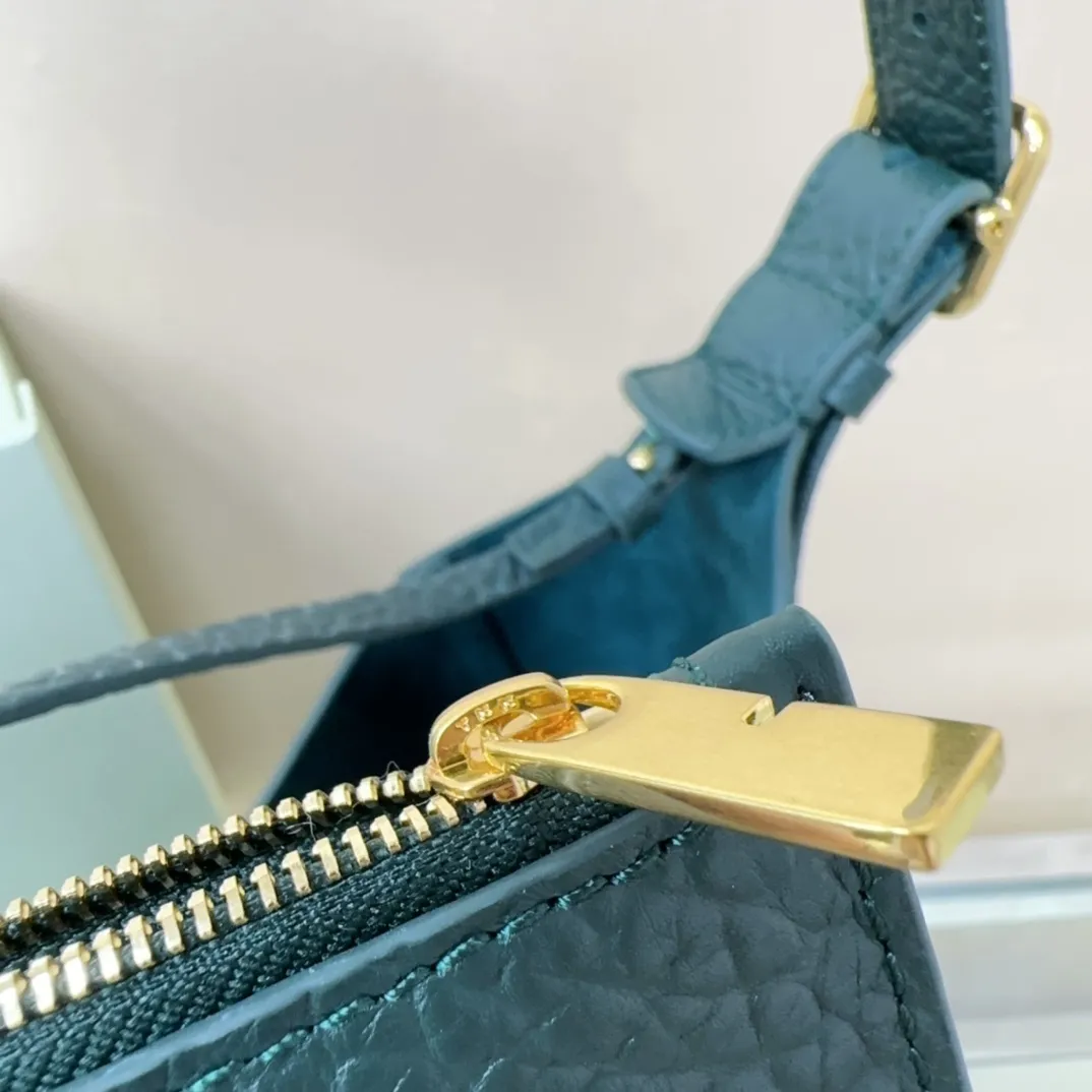 All Categories Official Website "Brand Women's Bags" Women's Bags 💙 Burberry 2025 New Burberry Crossbody Bag
