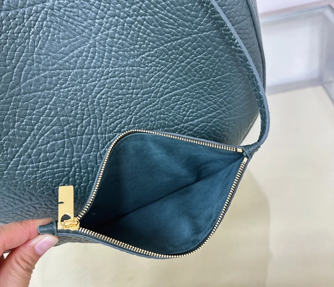 All Categories Official Website "Brand Women's Bags" Women's Bags 💙 Burberry 2025 New Burberry Crossbody Bag