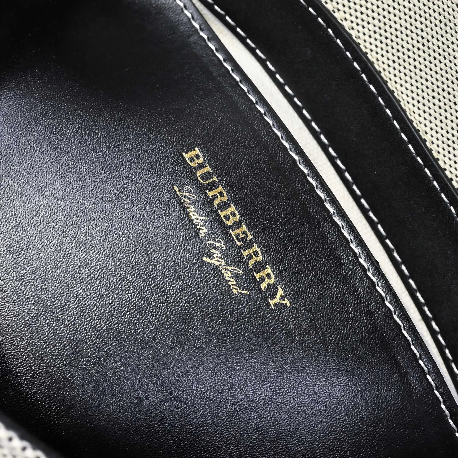 All categories Burberry women's bags (Burberry) Burberry 2517