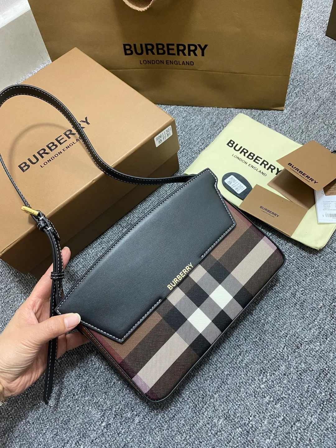 All Categories Official Website "Brand Women's Bags" Women's Bags 💙 Burberry 2025 New Burberry Crossbody Bag