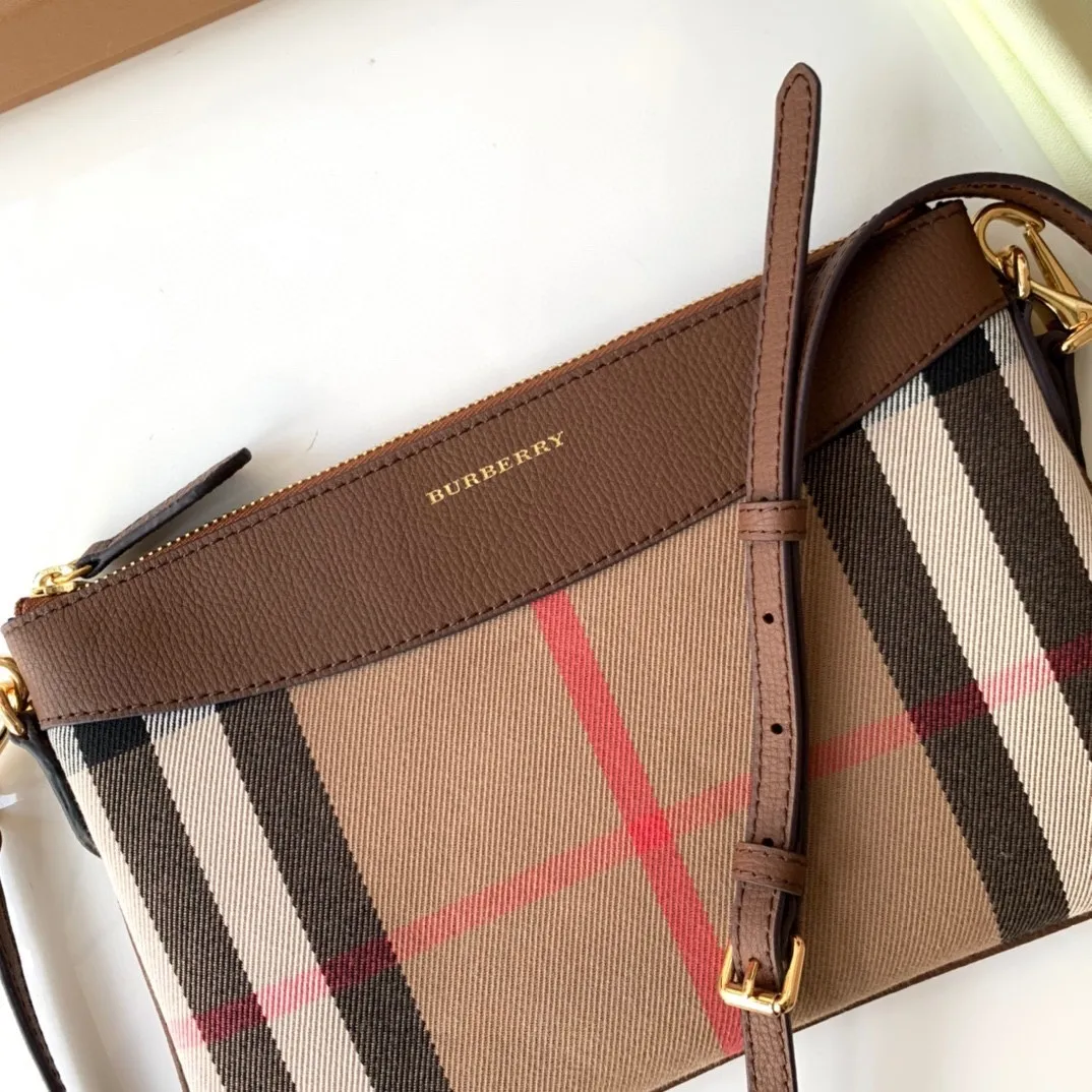 All categories Burberry women's bags (Burberry) Burberry 0771