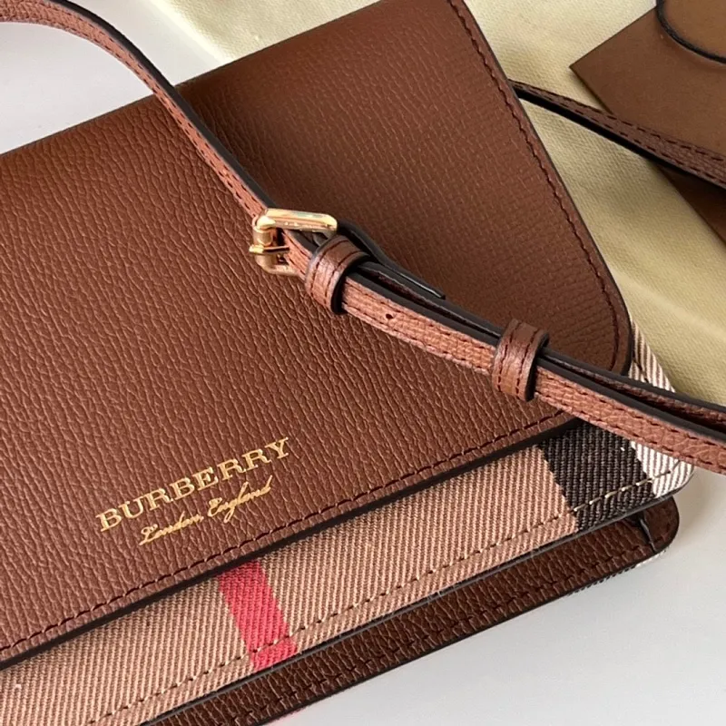 All categories Burberry women's bags (Burberry) Burberry 18696