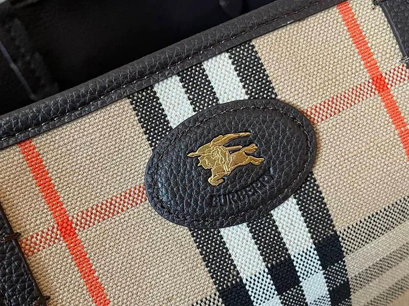 All categories Burberry women's bags (Burberry) Burberry 7201