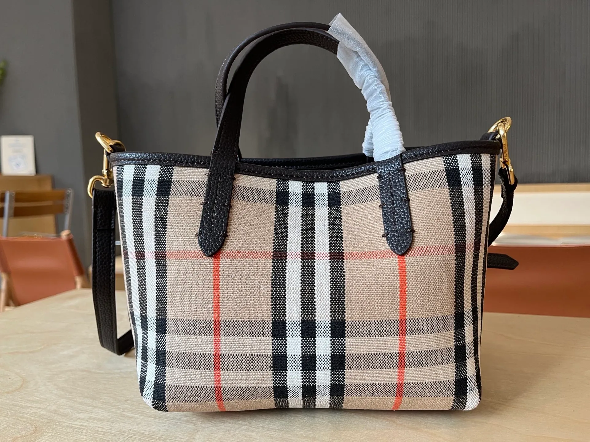 All categories Burberry women's bags (Burberry) Burberry 6271