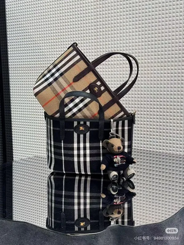 All categories Burberry women's bags (Burberry) Burberry 6271